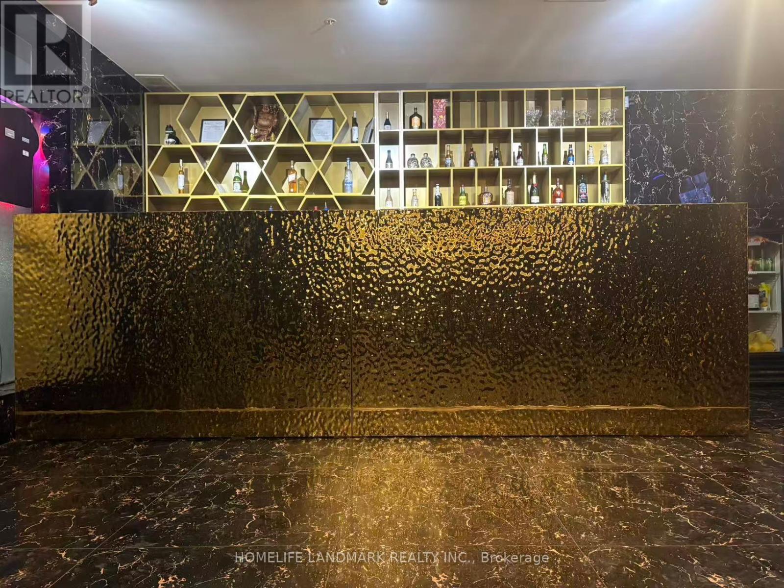 689 Oxford St W, London North, Ontario  N6H 1V1 - Photo 2 - X12596216