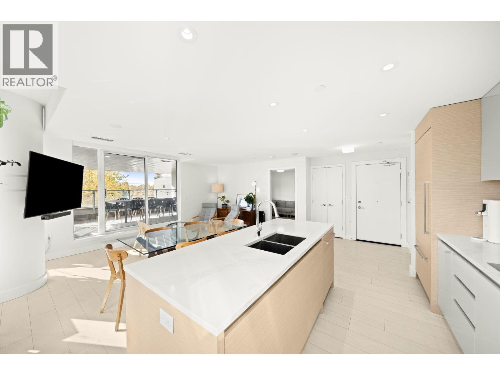 320 3538 Sawmill Crescent, Vancouver, British Columbia  V5S 0J8 - Photo 11 - R3071440