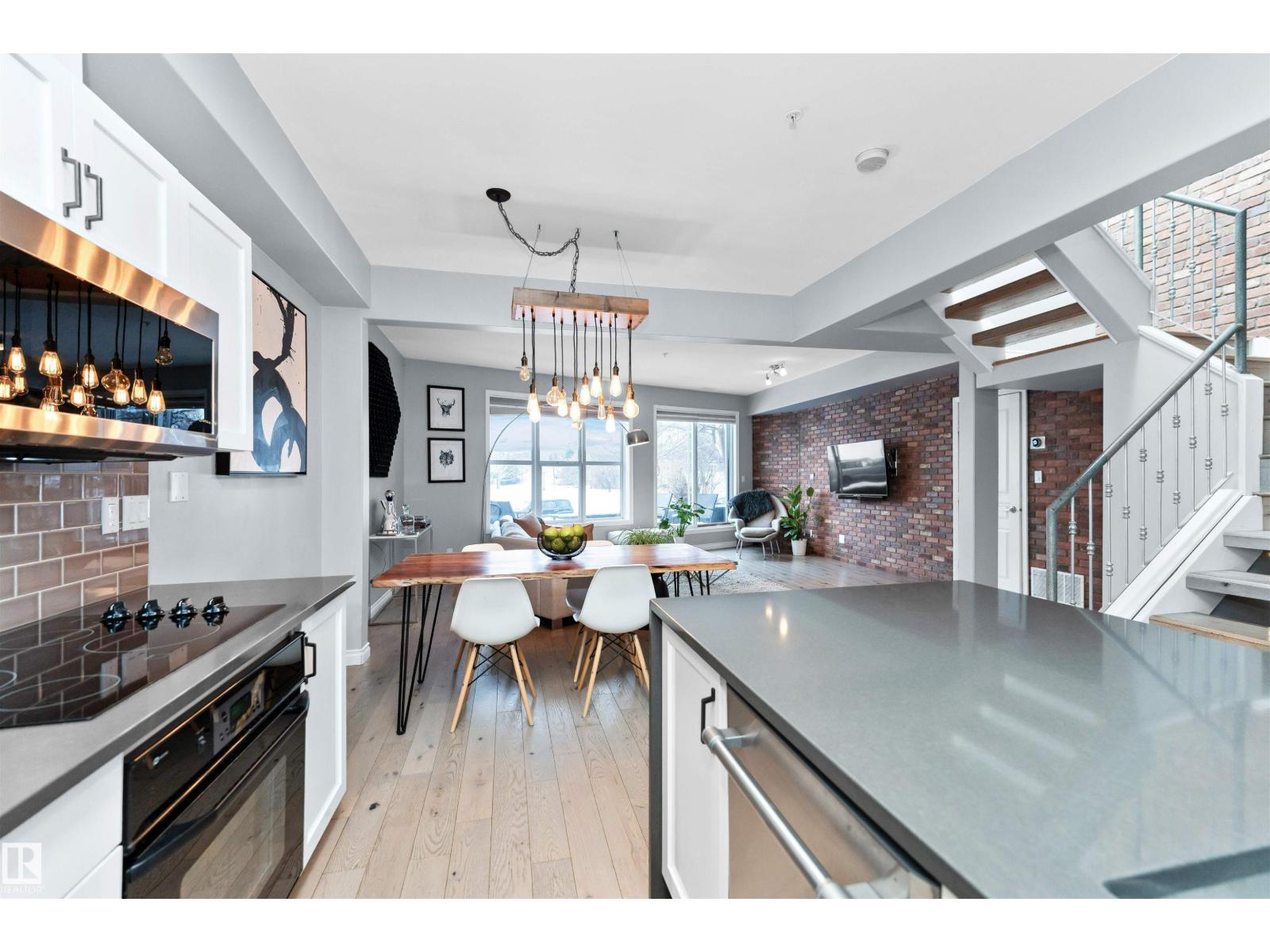 #104 9804 101 St Nw, Edmonton, Alberta  T5K 2X3 - Photo 3 - E4467230