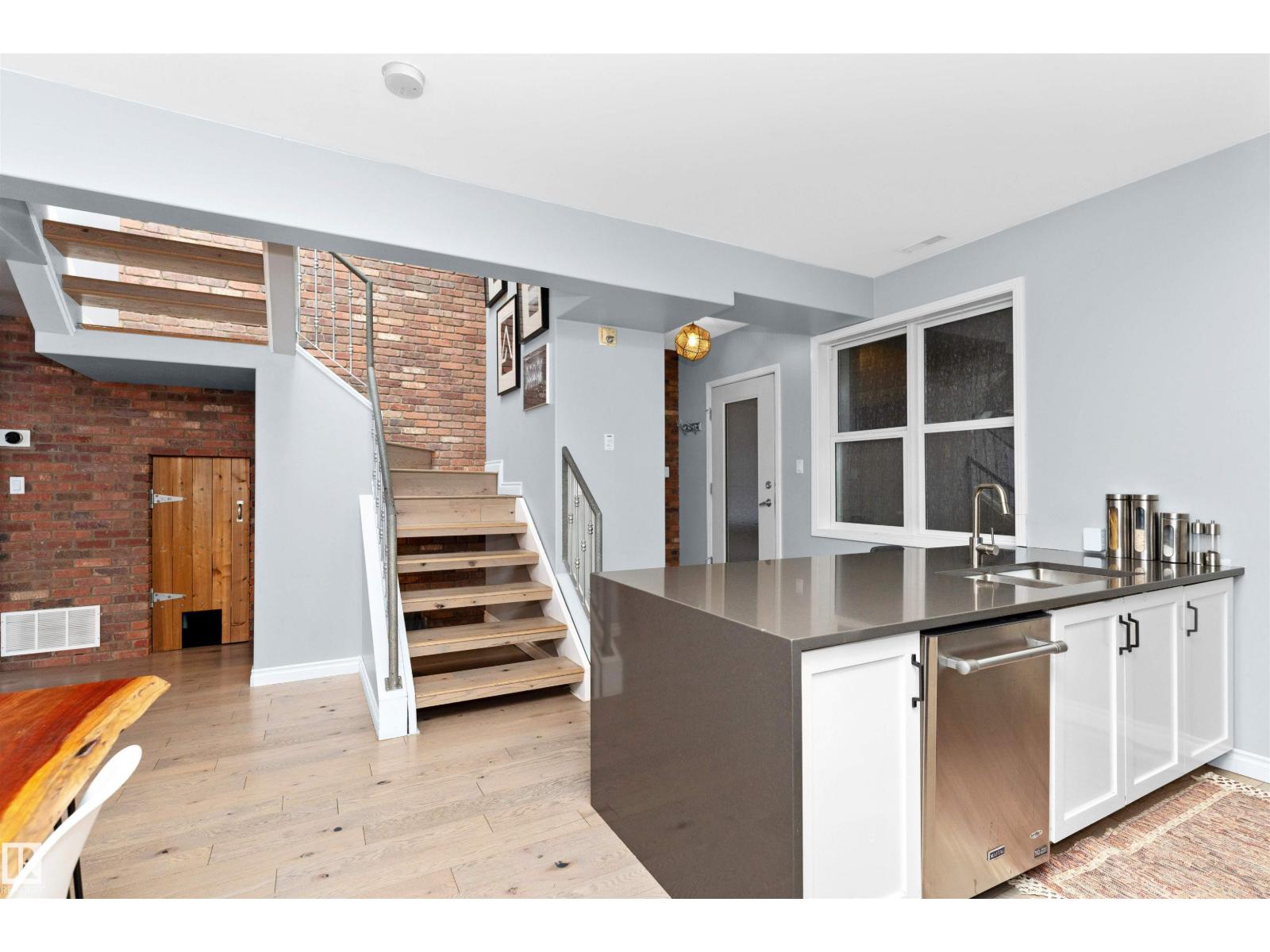 #104 9804 101 St Nw, Edmonton, Alberta  T5K 2X3 - Photo 4 - E4467230