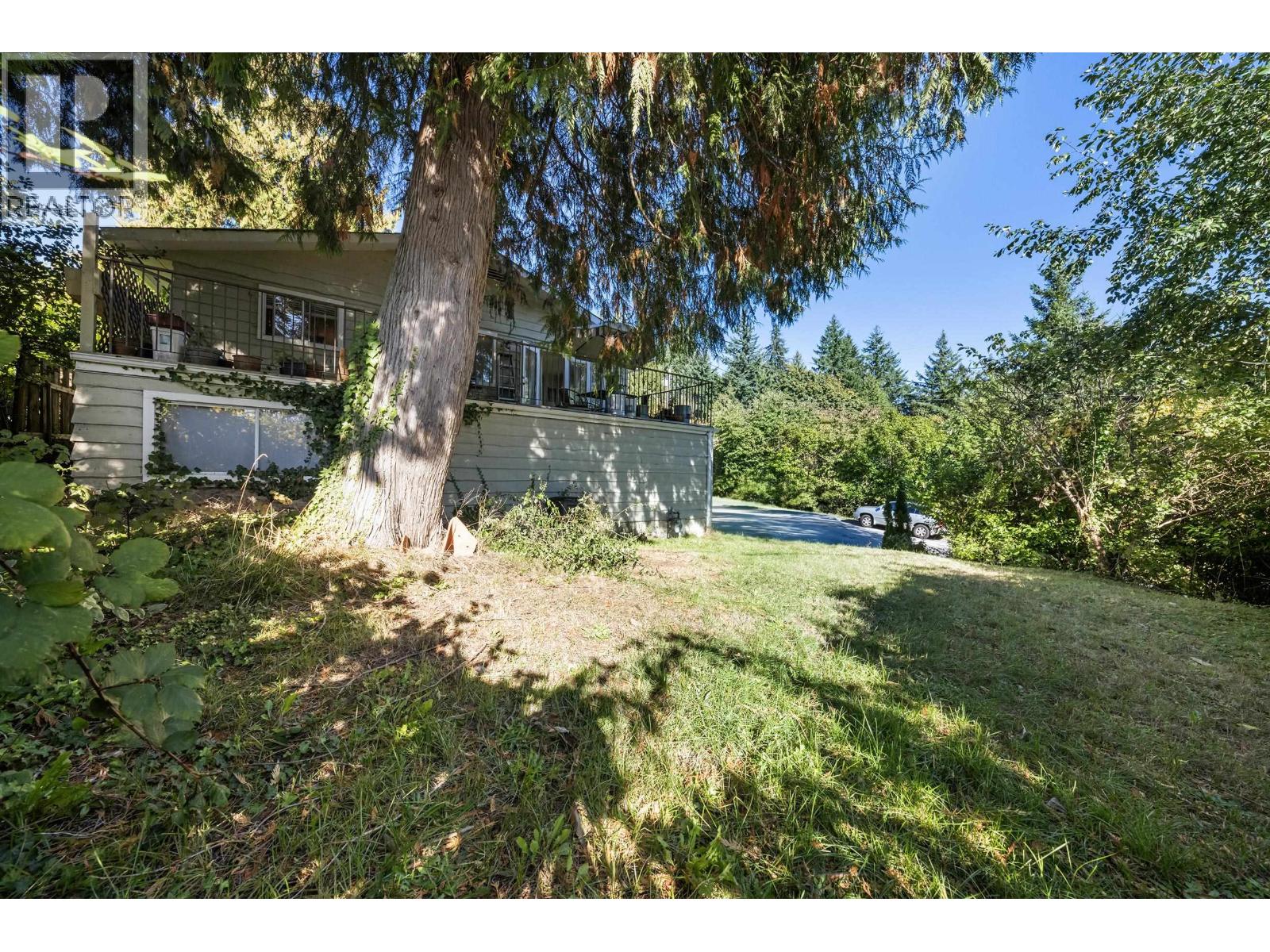 707 Crucil Road, Gibsons, British Columbia  V0N 1V9 - Photo 37 - R3071733