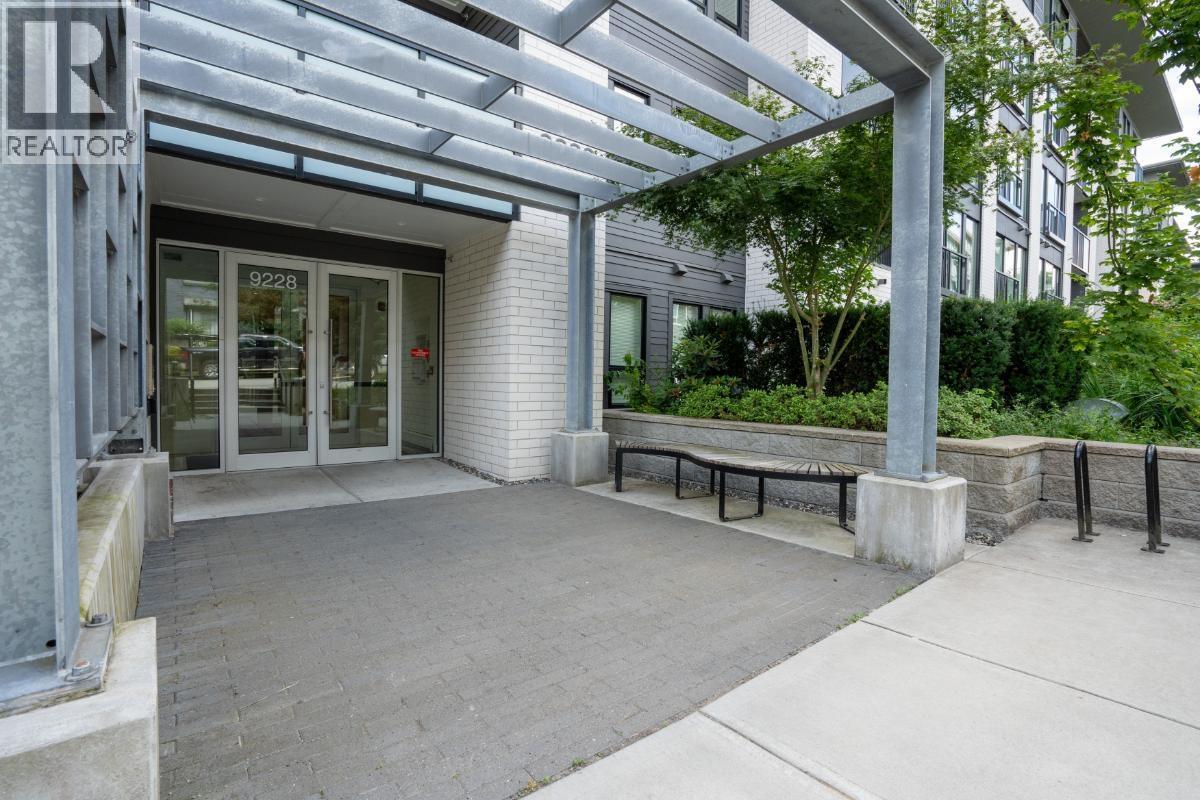 111 9228 Slopes Mews, Burnaby, British Columbia  V5A 0E9 - Photo 2 - R3064904