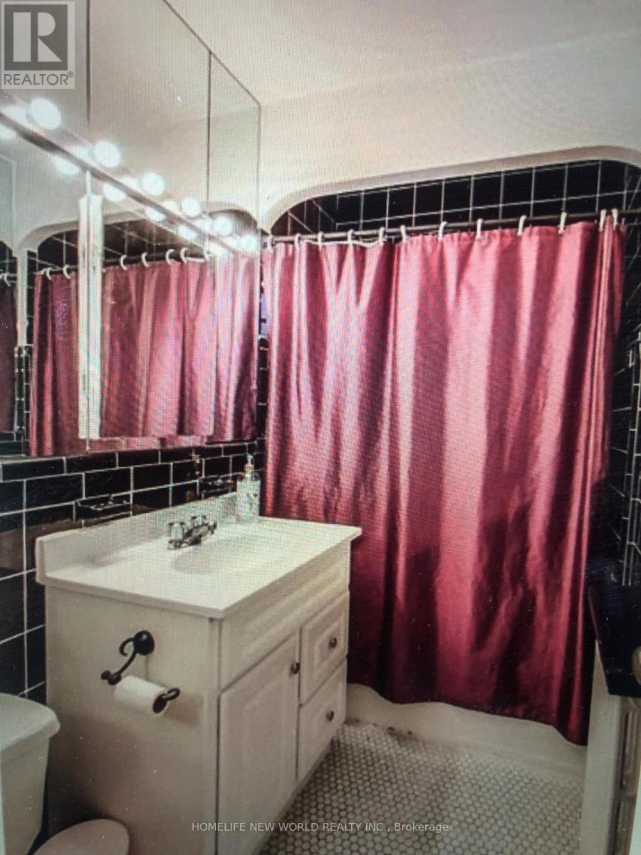 4 - 1217 Avenue Road, Toronto, Ontario  M5N 2G5 - Photo 10 - C12596246