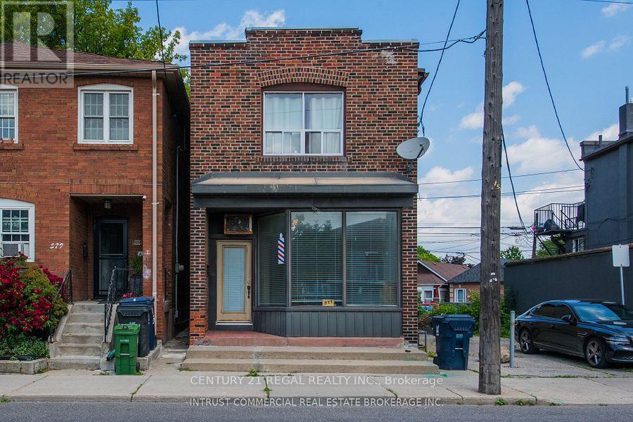 577 VAUGHAN ROAD, Toronto, Ontario