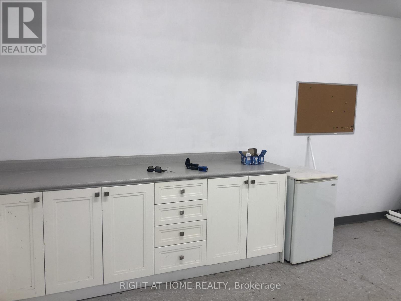 19 - 400 Finchdene Square, Toronto, Ontario  M1X 1E2 - Photo 6 - E12596260