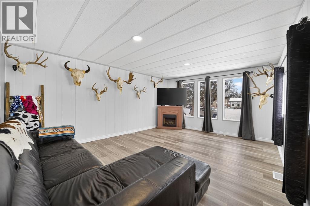 220 5 Street Nw, Sundre, Alberta  T0M 1X0 - Photo 7 - A2272348