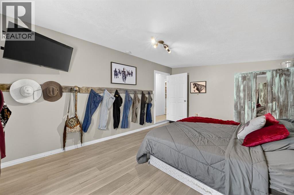 220 5 Street Nw, Sundre, Alberta  T0M 1X0 - Photo 16 - A2272348