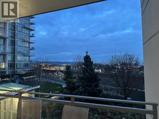 203 200 Nelson's Crescent, New Westminster, British Columbia  V3L 0H4 - Photo 2 - R3068957