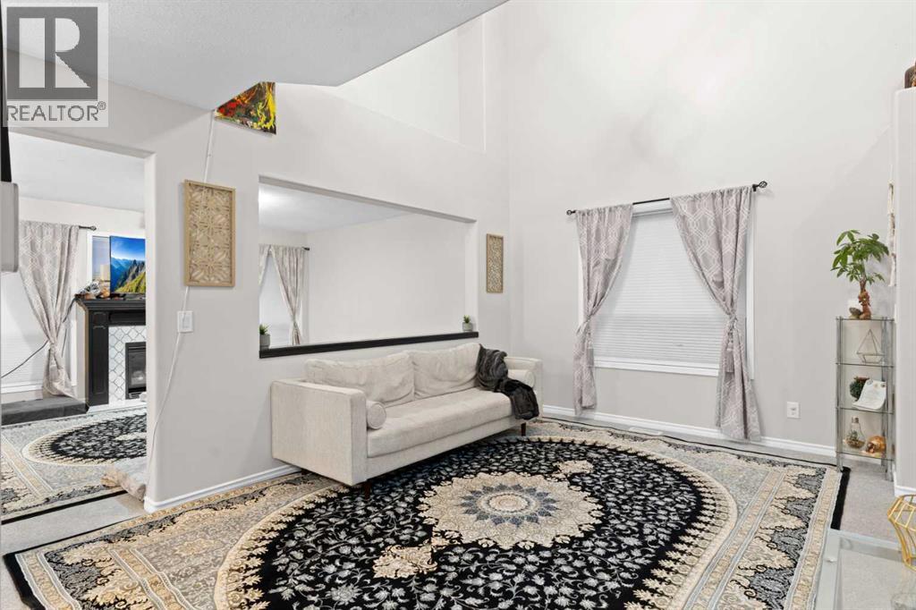 67 Anaheim Crescent Ne, Calgary, Alberta  T1Y 7B8 - Photo 5 - A2268366