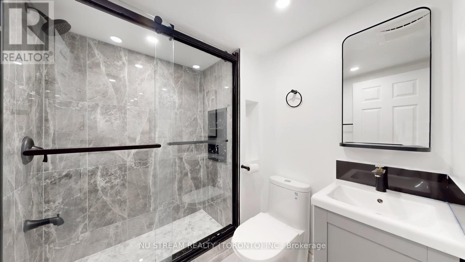 40 Bedale Crescent, Markham, Ontario  L3R 3N7 - Photo 31 - N12596270