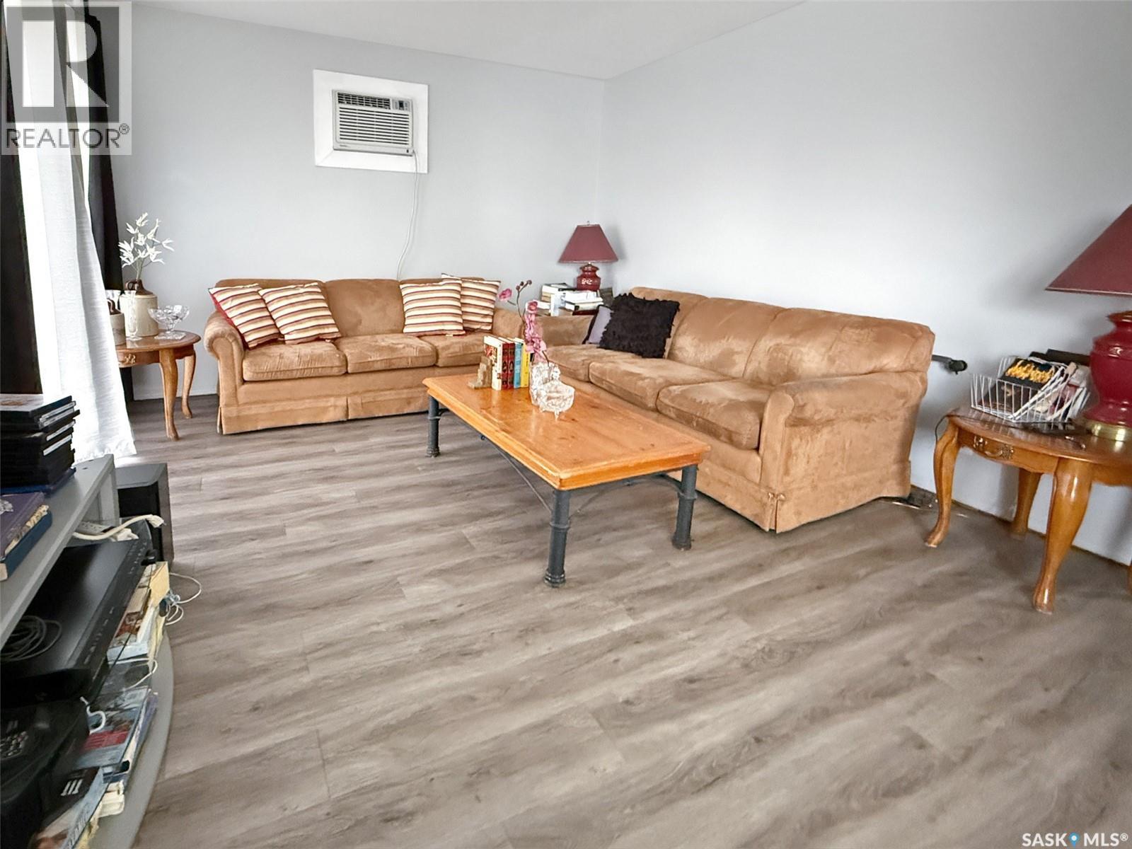 275 Central Avenue S, Swift Current, Saskatchewan  S9H 3G2 - Photo 20 - SK025123