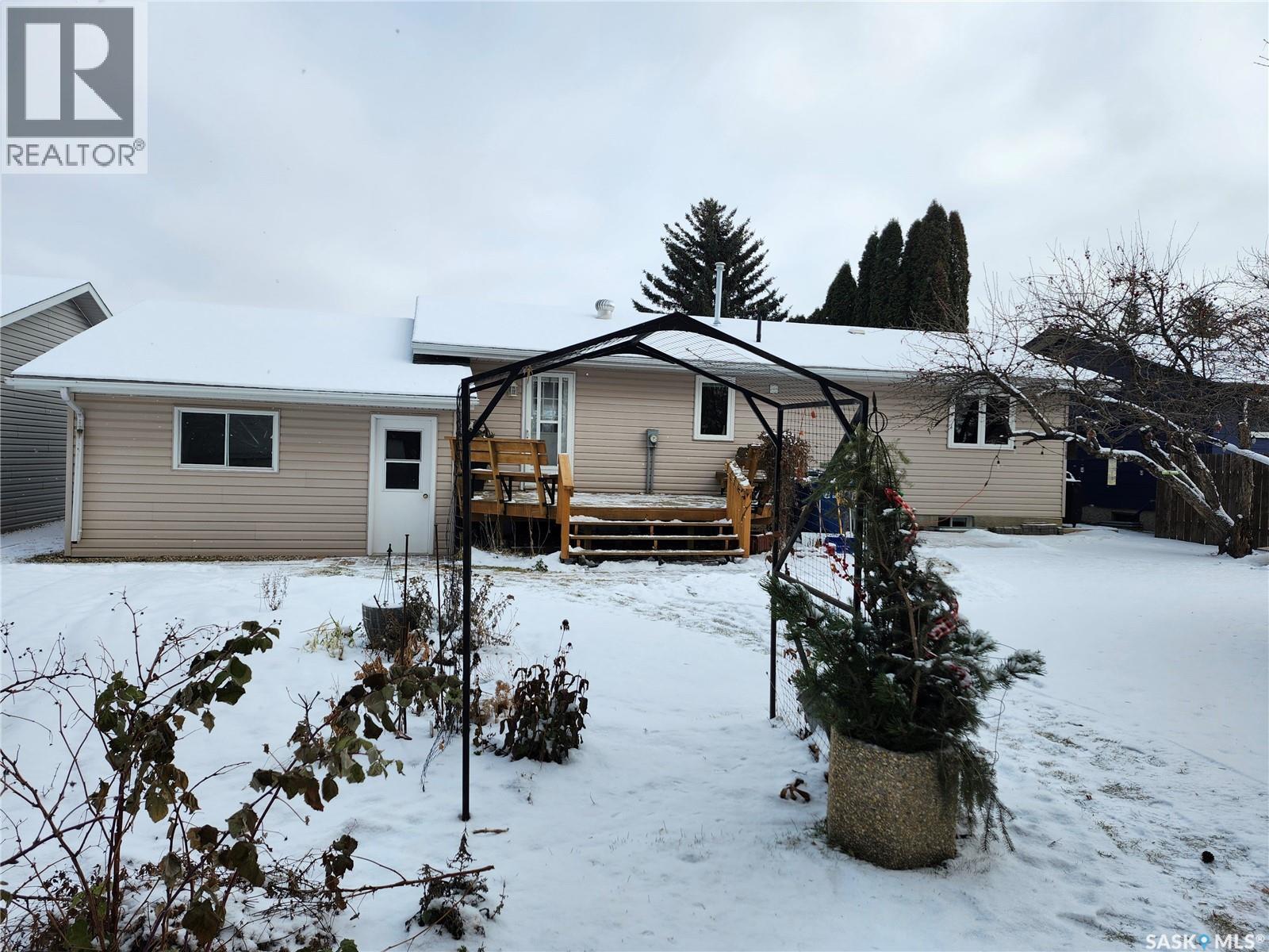 510 Dennis Street, Esterhazy, Saskatchewan  S0A 0X0 - Photo 28 - SK025117