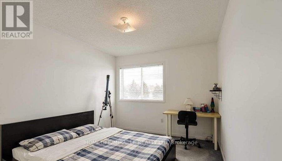 12 Willow Park Drive, Brampton, Ontario  L6R 2M9 - Photo 13 - W12596262