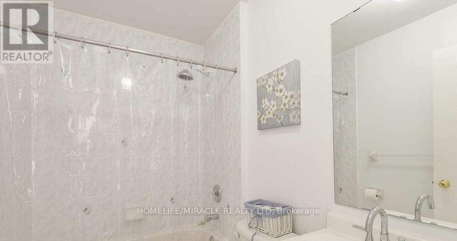 12 Willow Park Drive, Brampton, Ontario  L6R 2M9 - Photo 14 - W12596262