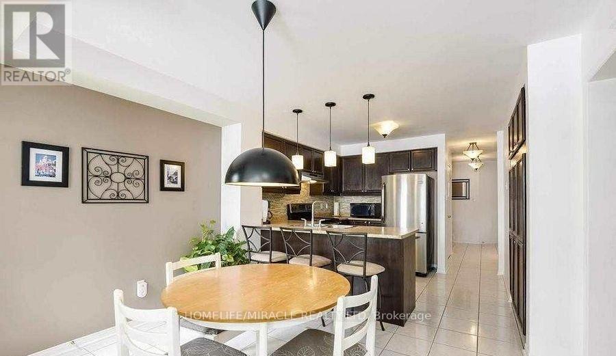 12 Willow Park Drive, Brampton, Ontario  L6R 2M9 - Photo 2 - W12596262