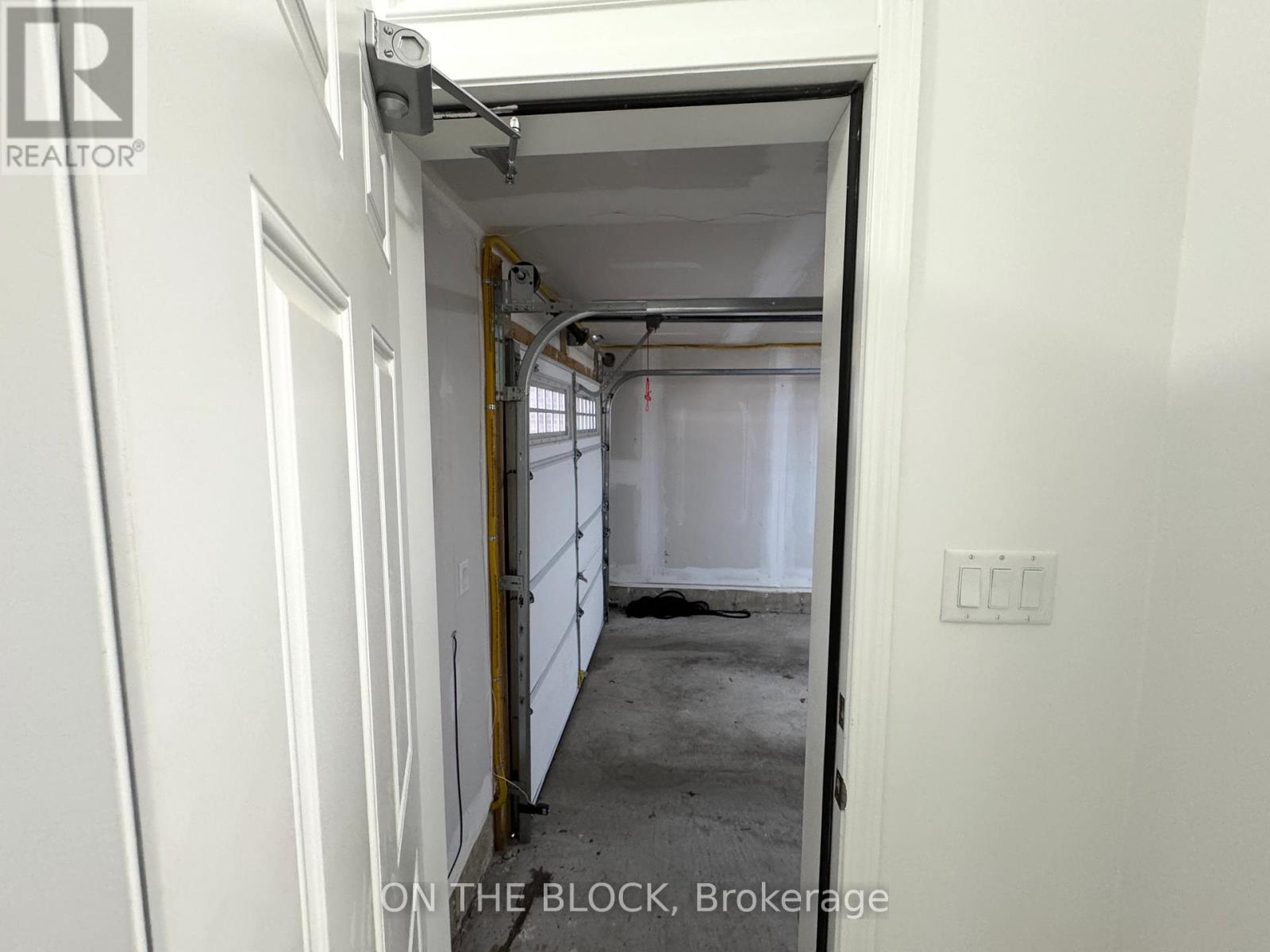 69 Melmar Street, Brampton, Ontario  L7A 5K8 - Photo 25 - W12596282