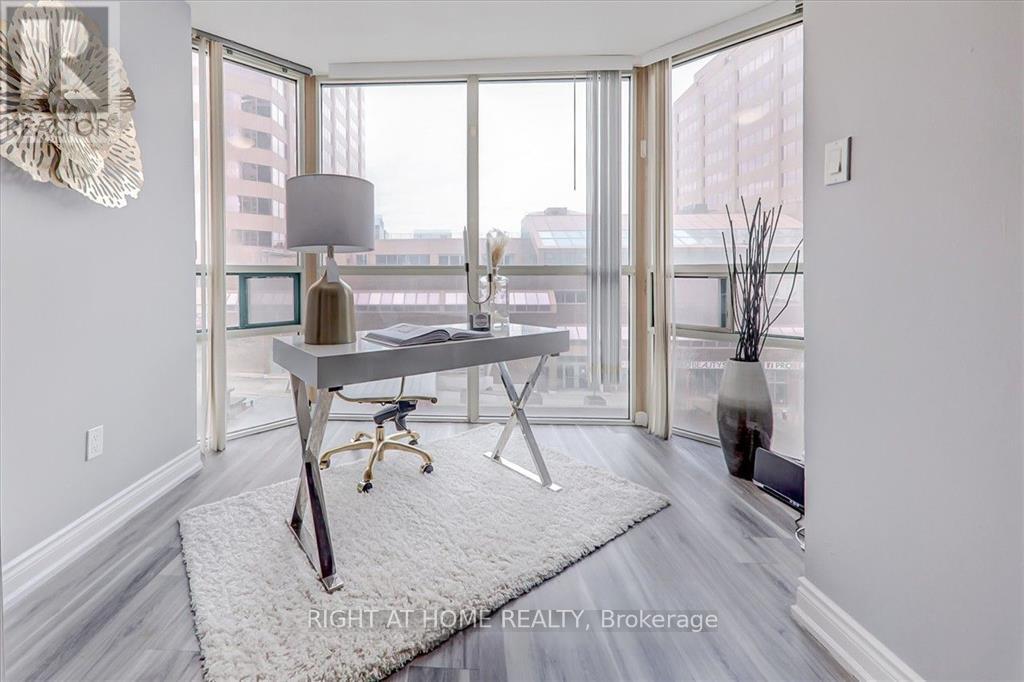 305 - 265 Enfield Place, Mississauga, Ontario  L5B 3Y6 - Photo 15 - W12596292