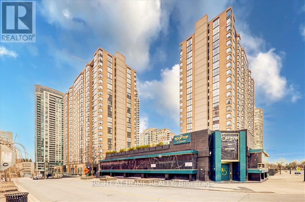 305 - 265 Enfield Place, Mississauga, Ontario  L5B 3Y6 - Photo 2 - W12596292