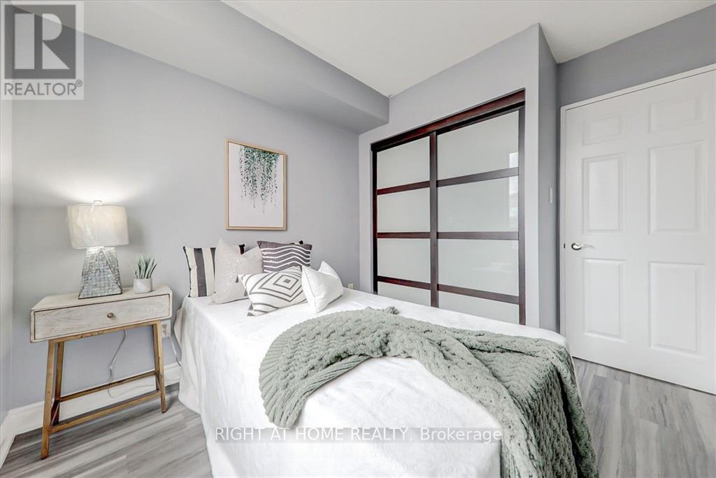 305 - 265 Enfield Place, Mississauga, Ontario  L5B 3Y6 - Photo 21 - W12596292