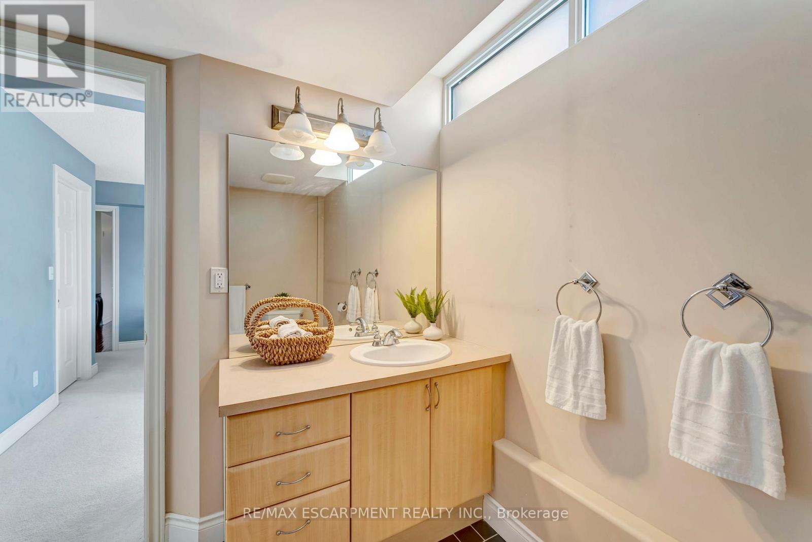 506 - 1770 Main Street W, Hamilton, Ontario L8S 1H1 - Photo 21 - X12596258