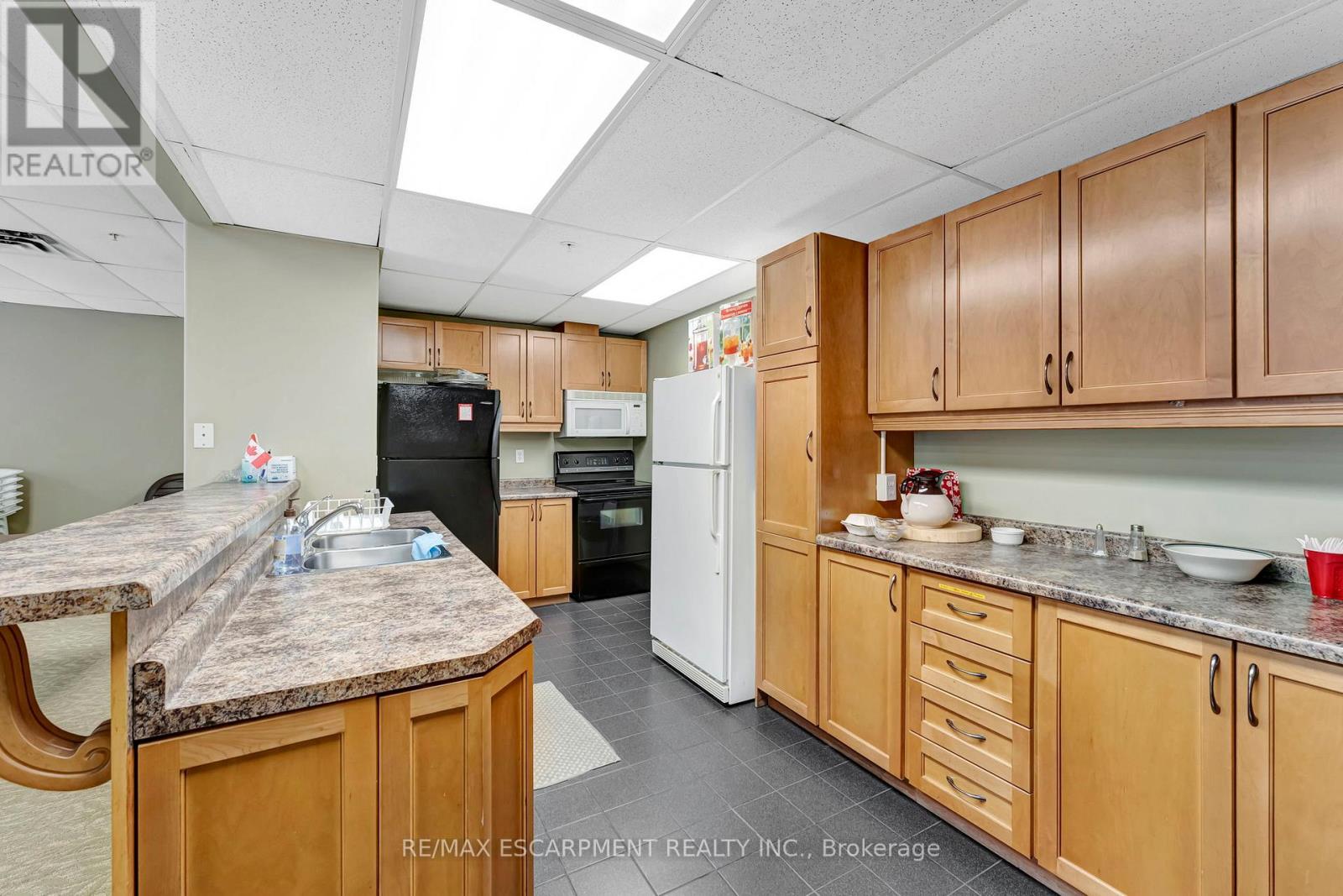 506 - 1770 Main Street W, Hamilton, Ontario L8S 1H1 - Photo 28 - X12596258