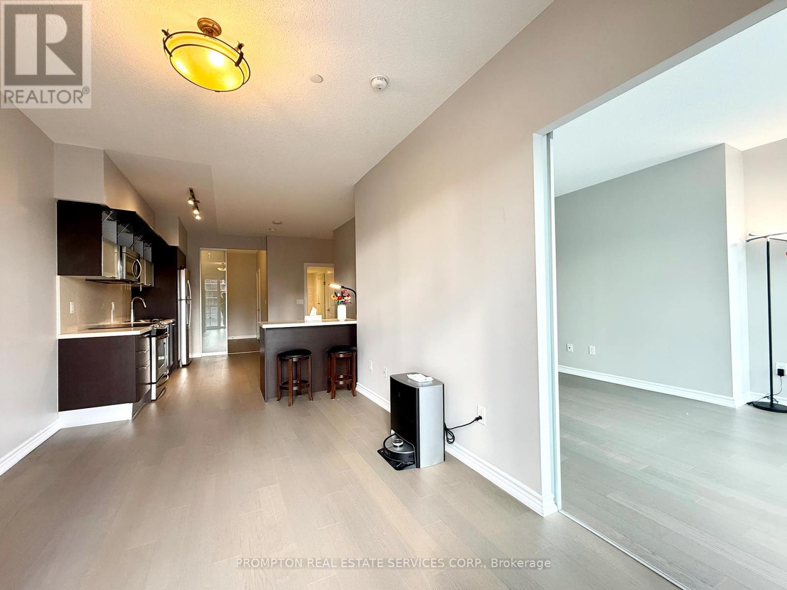 2808 - 386 Yonge Street, Toronto, Ontario  M5B 0A5 - Photo 4 - C12596316