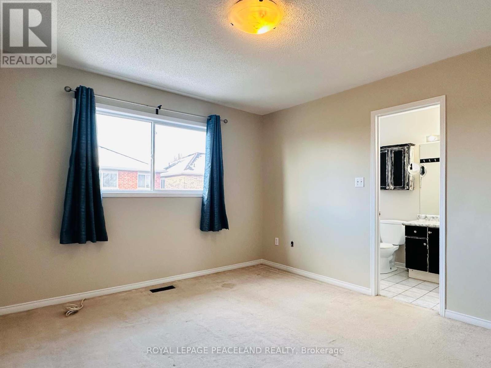 3851 Foxborough Trail, Mississauga, Ontario  L5N 7W3 - Photo 16 - W12592936