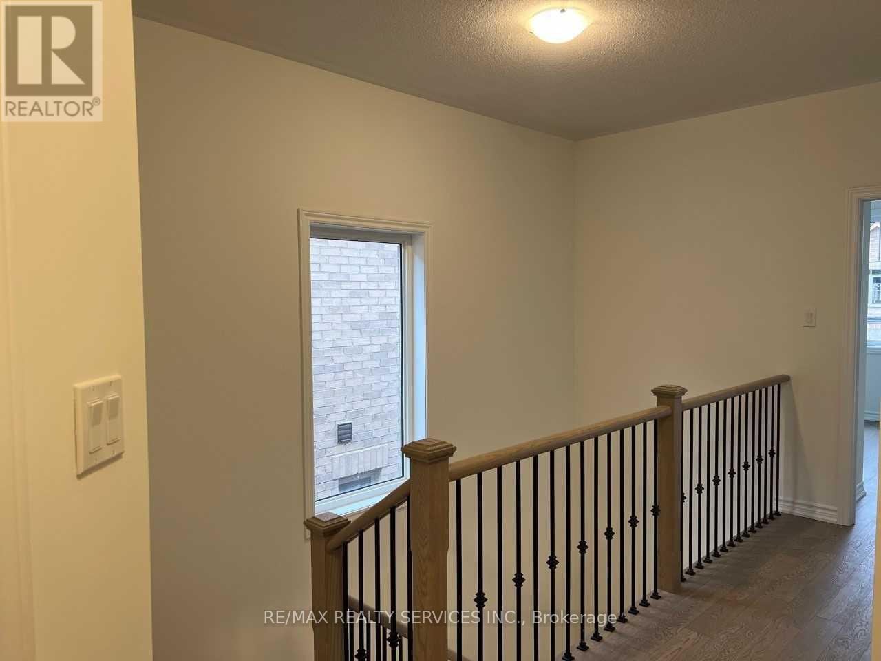 40 Spinland Street, Caledon, Ontario  L7C 4K4 - Photo 13 - W12596306