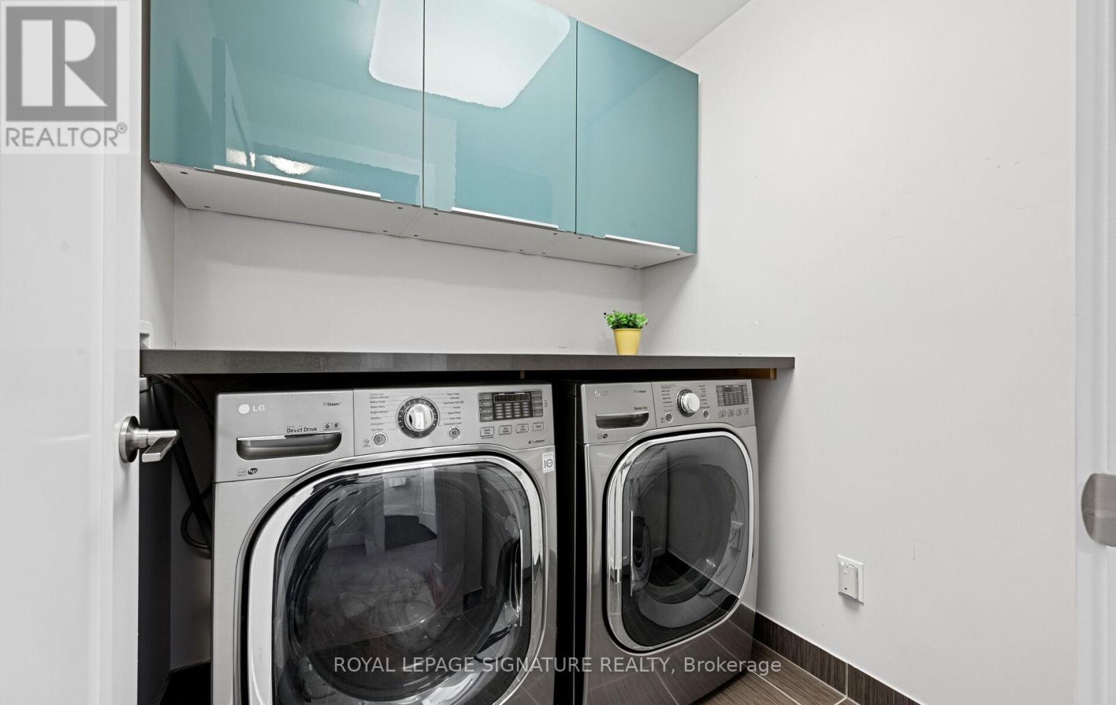 24 - 2086 Ghent Avenue, Burlington, Ontario  L7R 1Y3 - Photo 24 - W12596314