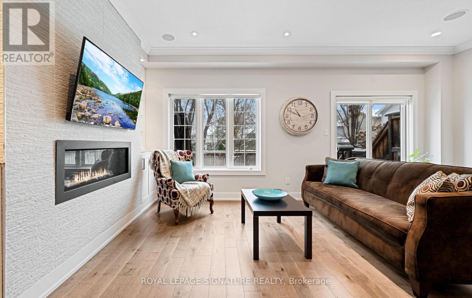 24 - 2086 Ghent Avenue, Burlington, Ontario  L7R 1Y3 - Photo 8 - W12596314