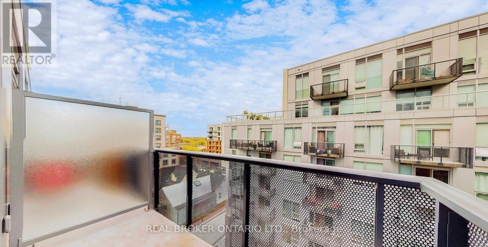 647 - 2450 Old Bronte Road, Oakville, Ontario L6M 5P6 - Photo 9 - W12596288