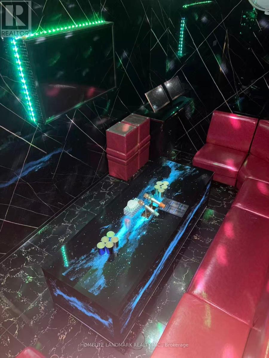 689 Oxford St W, London North, Ontario  N6H 1V1 - Photo 8 - X12596216