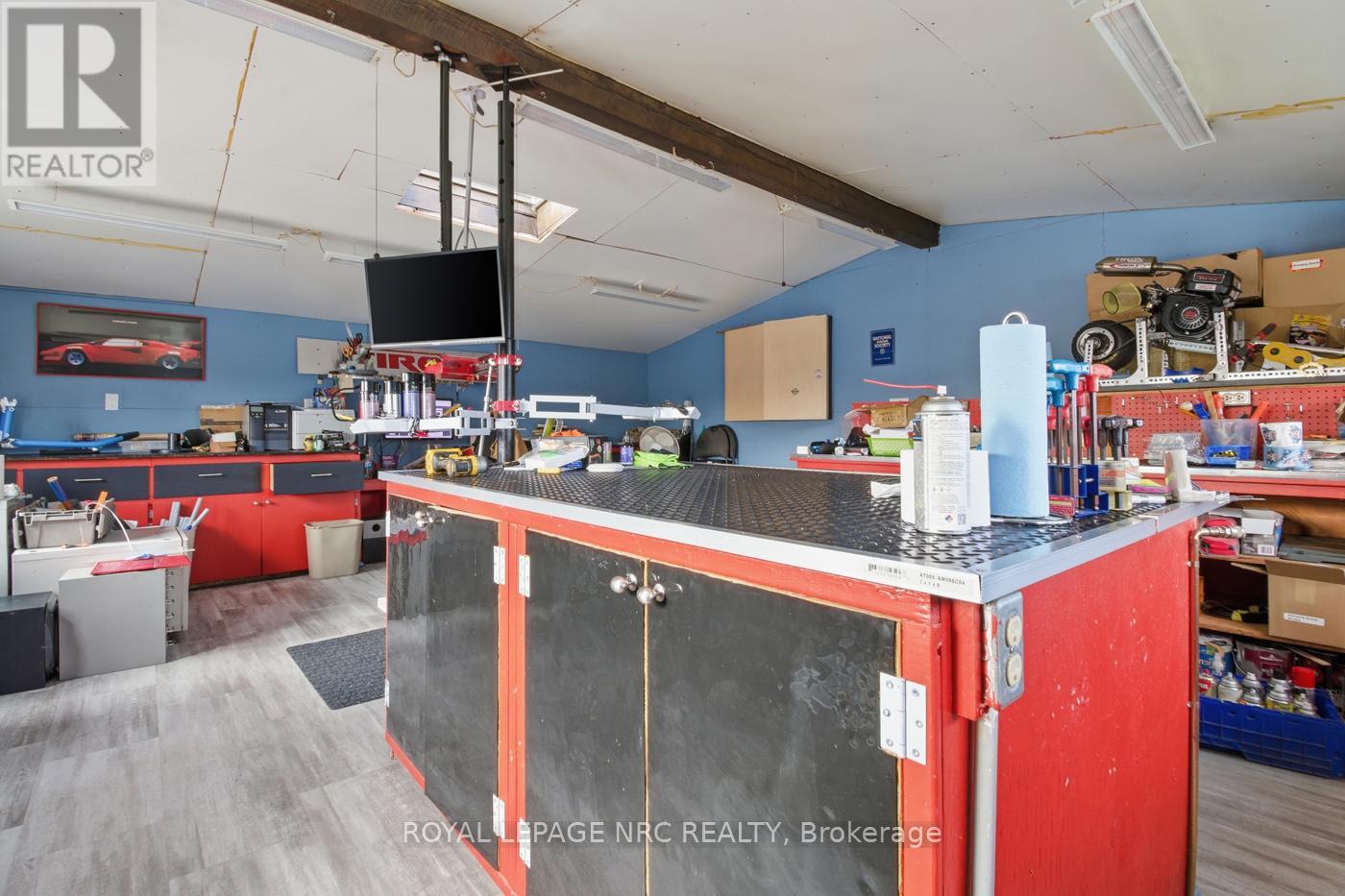 85 Pine Street S, Thorold, Ontario  L2V 3L8 - Photo 14 - X12596342