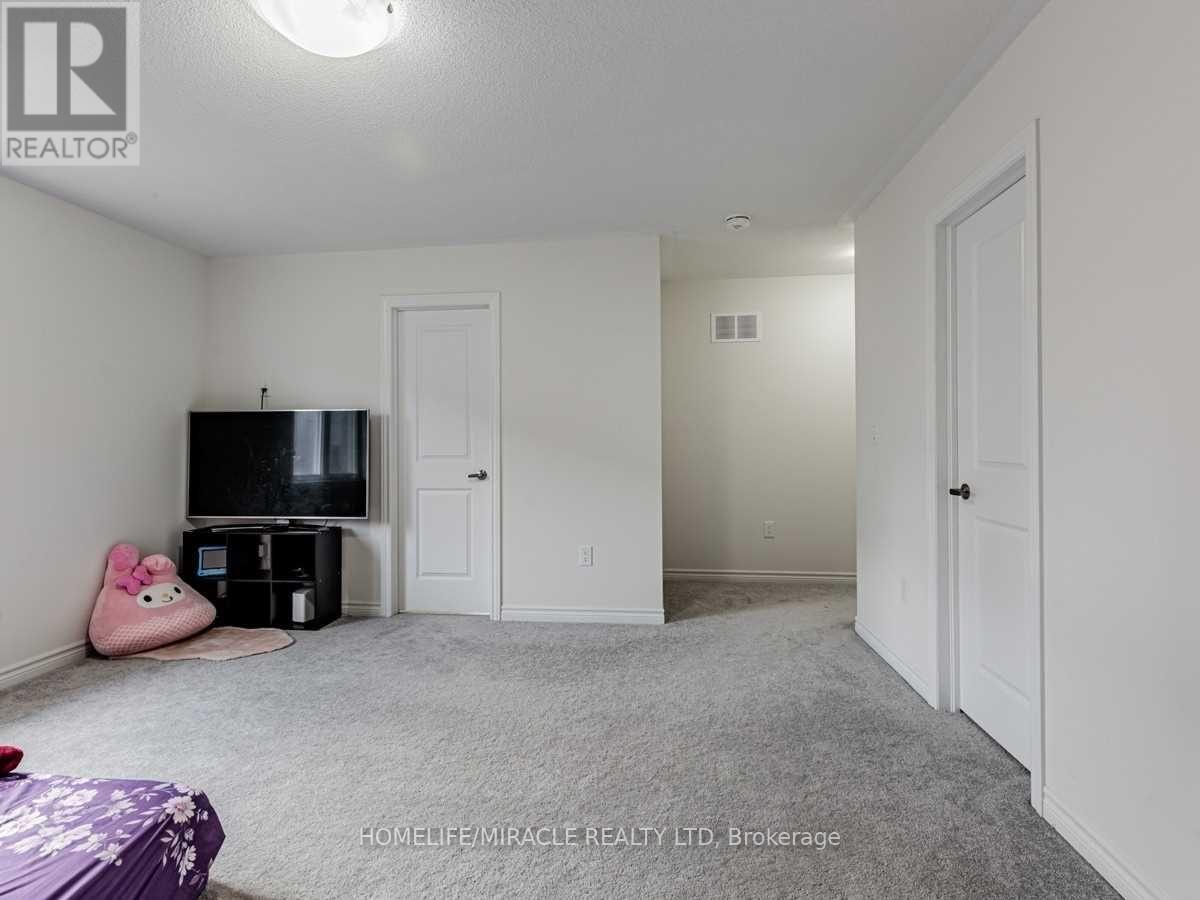 1957 Don White Court, Oshawa, Ontario  L1K 1A1 - Photo 18 - E12560836