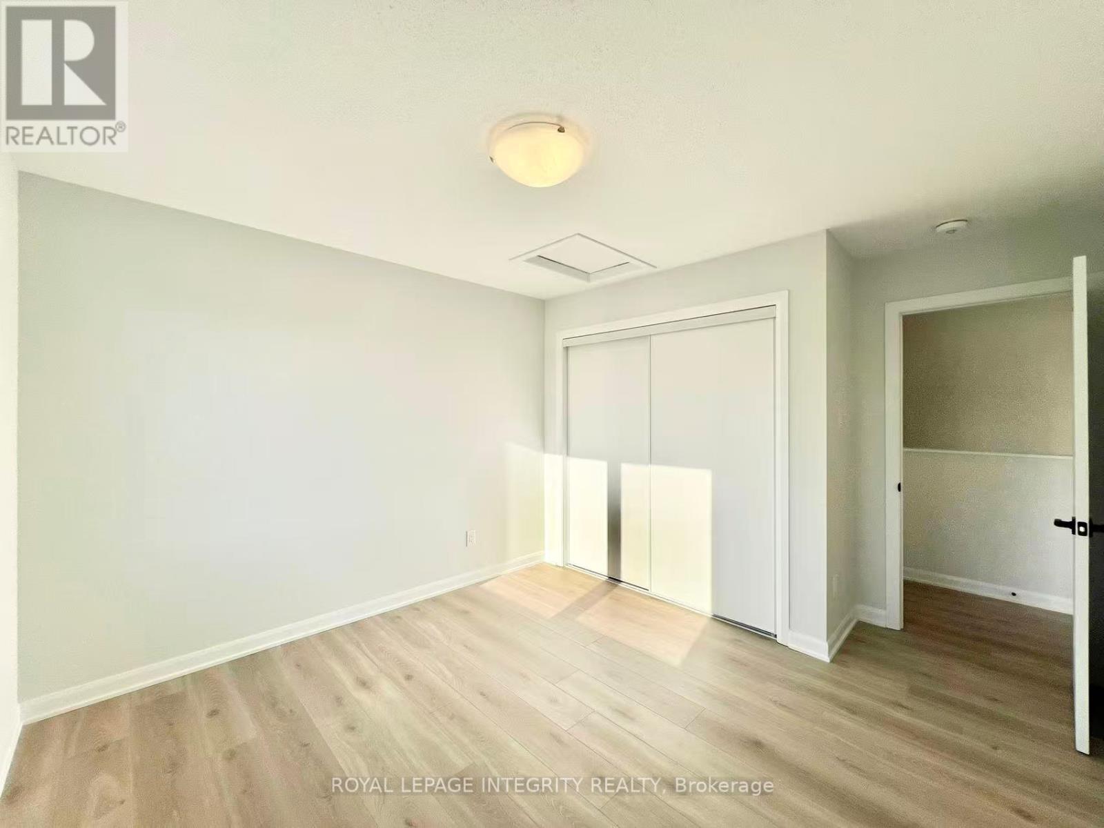 1118 Creekway Private, Ottawa, Ontario  K2T 0S9 - Photo 17 - X12596278