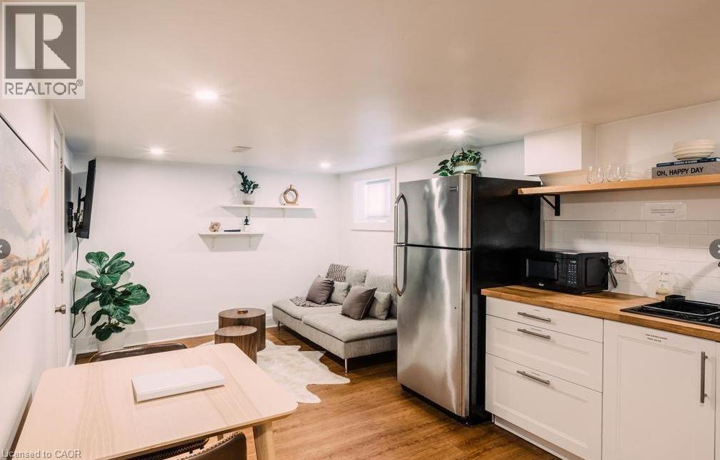 47 Eagle Avenue, Brantford, Ontario  N3S 1Z1 - Photo 2 - 40792003