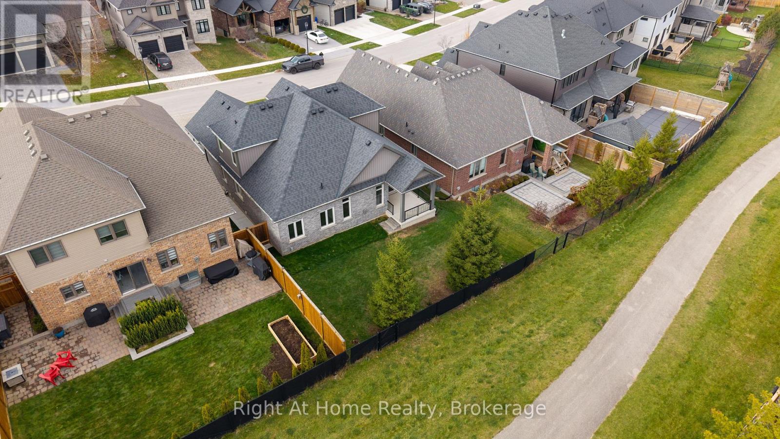 1038 Trailsway Avenue, London South, Ontario  N6K 0J2 - Photo 45 - X12569974