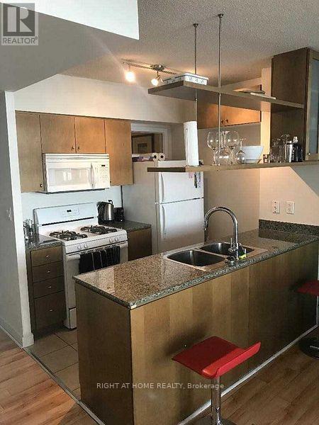 3611 - 10 Navy Wharf Court, Toronto, Ontario  M5V 3V2 - Photo 10 - C12596350