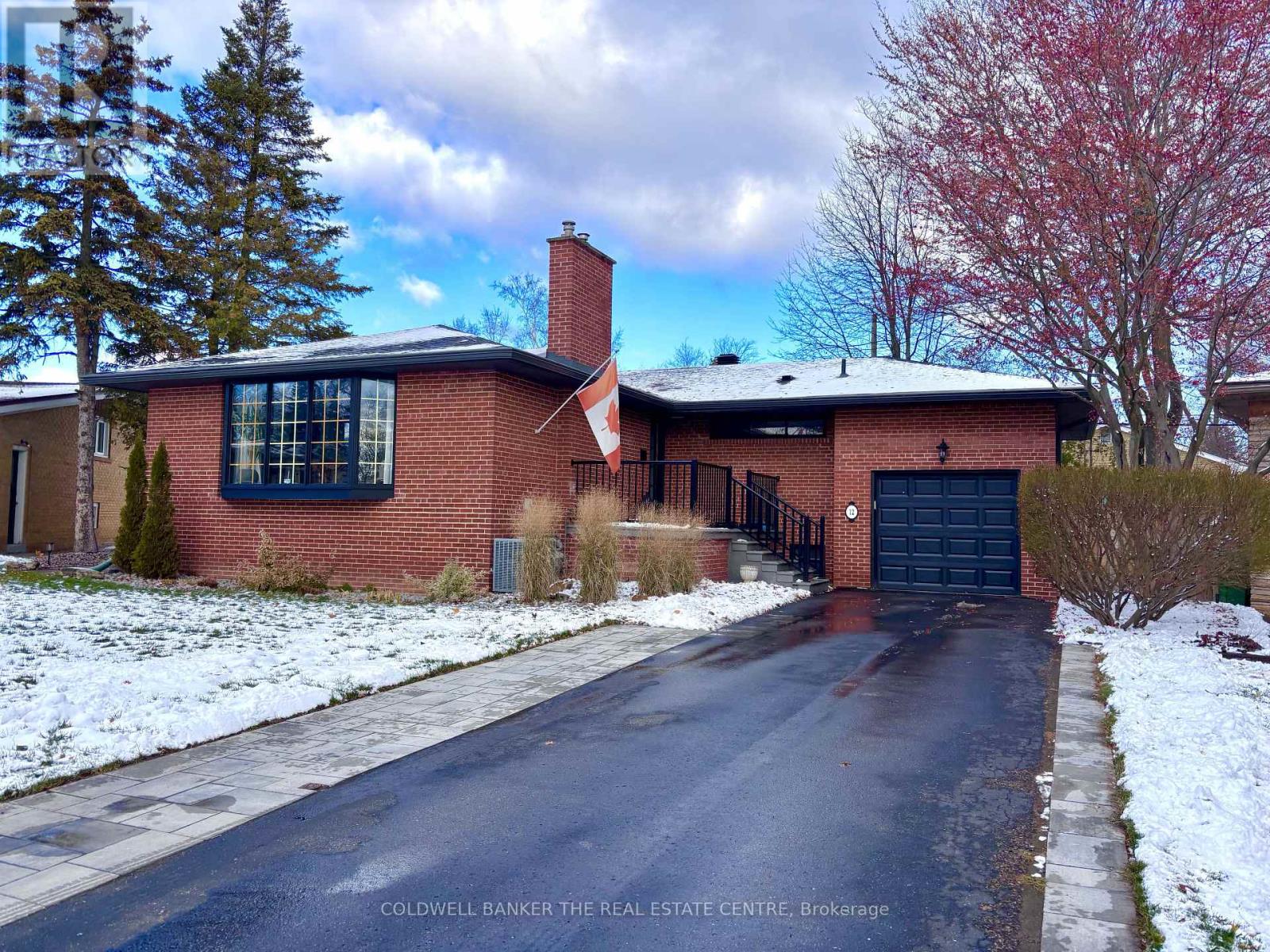 12 WYTHENSHAWE WOOD, Toronto, Ontario