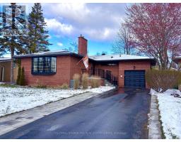 12 Wythenshawe Wood, Toronto (Guildwood), Ca