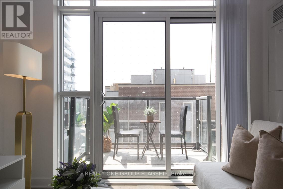 308 - 38 Honeycrisp Crescent, Vaughan, Ontario  L4K 0M8 - Photo 6 - N12590290