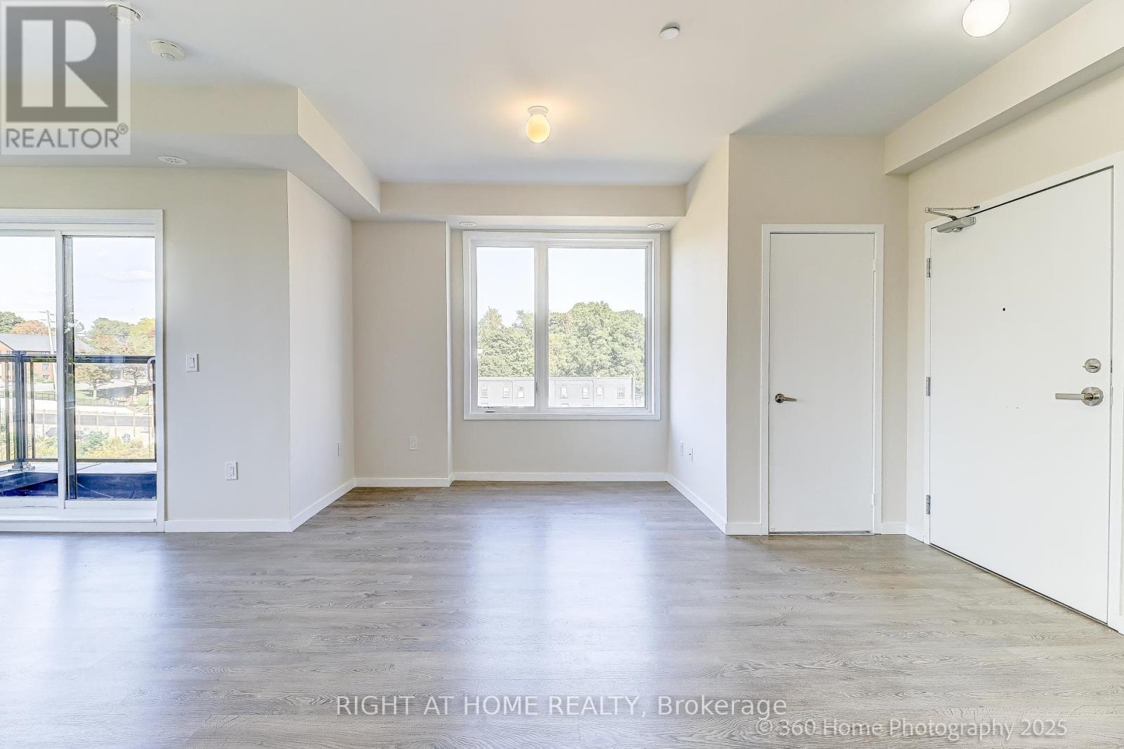 28 - 200 Alex Gardner Circle, Aurora, Ontario  L4G 3G5 - Photo 8 - N12596334