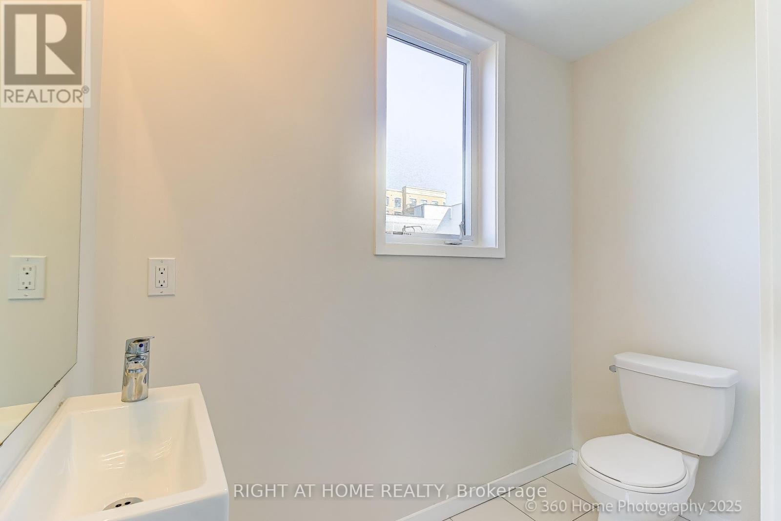 28 - 200 Alex Gardner Circle, Aurora, Ontario  L4G 3G5 - Photo 9 - N12596334