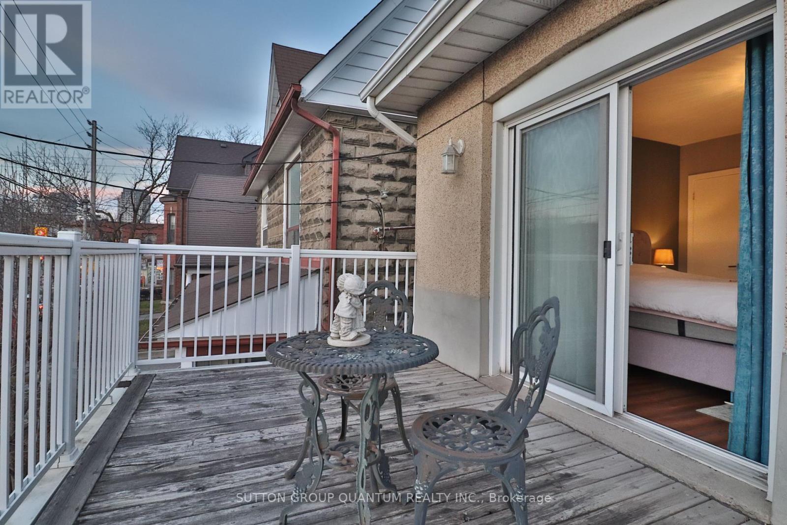 Main - 803 Lansdowne Avenue, Toronto, Ontario  M6H 3Z1 - Photo 26 - W12596346