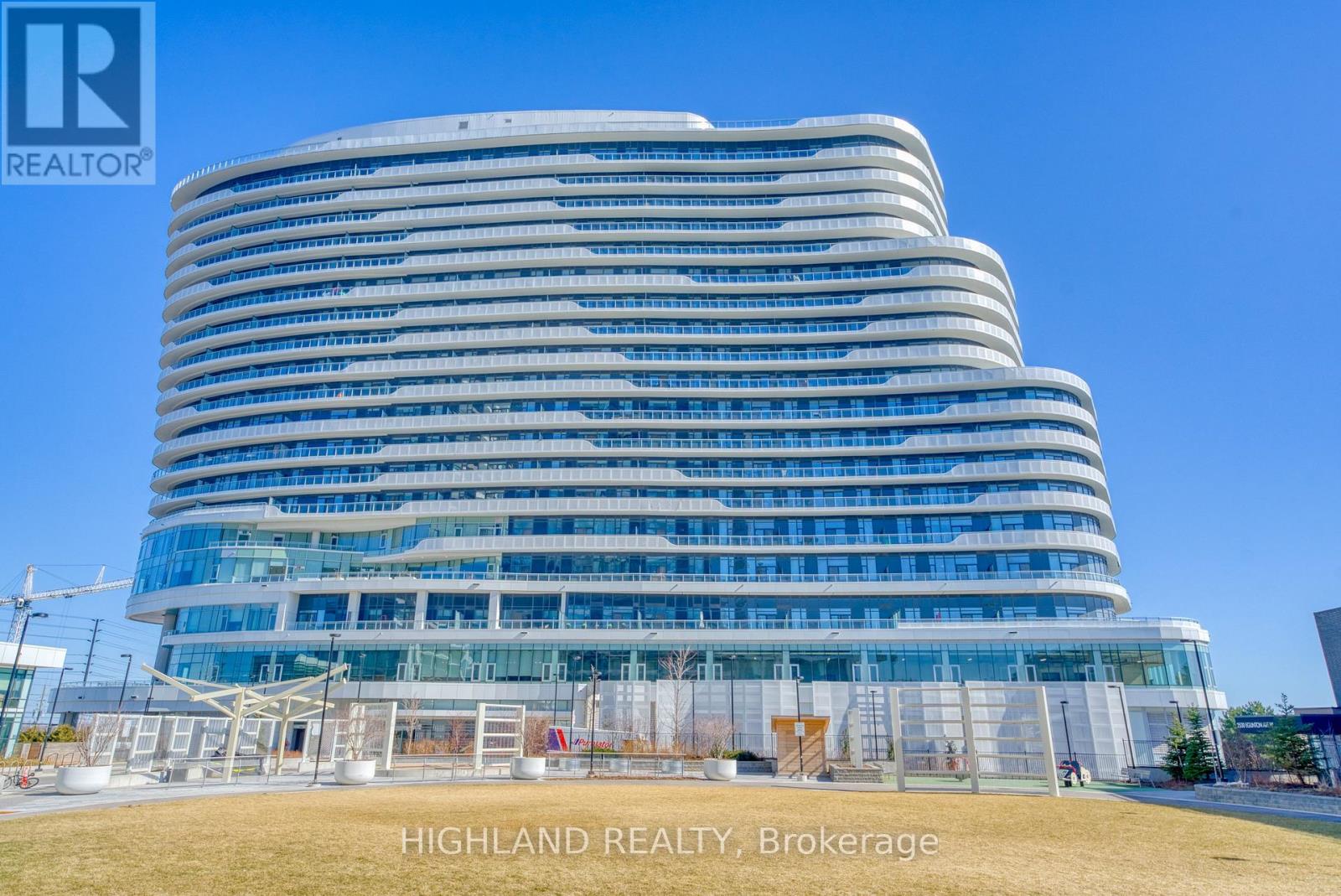 321 - 2520 Eglinton Avenue W, Mississauga, Ontario  L5M 0Y2 - Photo 1 - W12596356