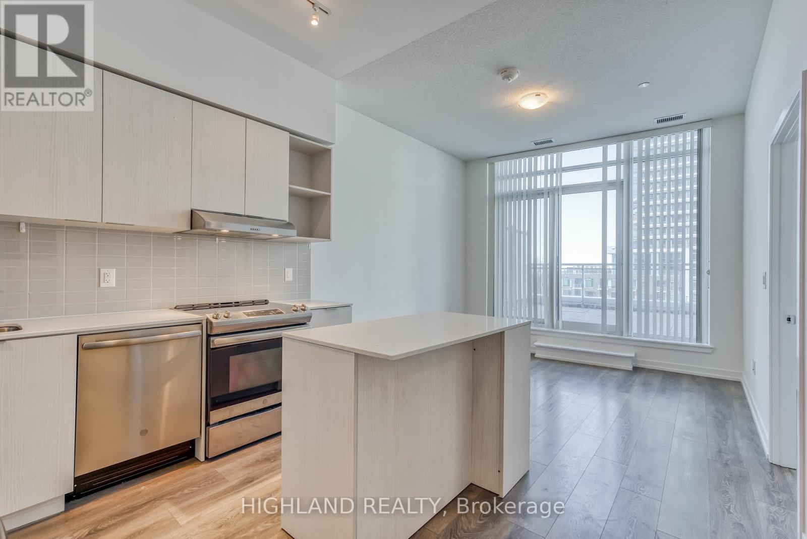 321 - 2520 Eglinton Avenue W, Mississauga, Ontario  L5M 0Y2 - Photo 6 - W12596356