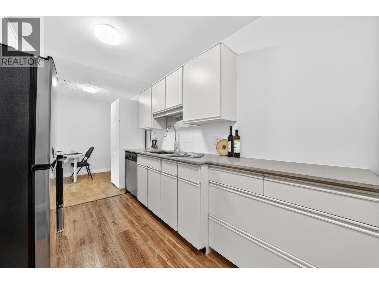 206 9202 Horne Street, Burnaby, British Columbia  V3N 4K2 - Photo 6 - R3071695