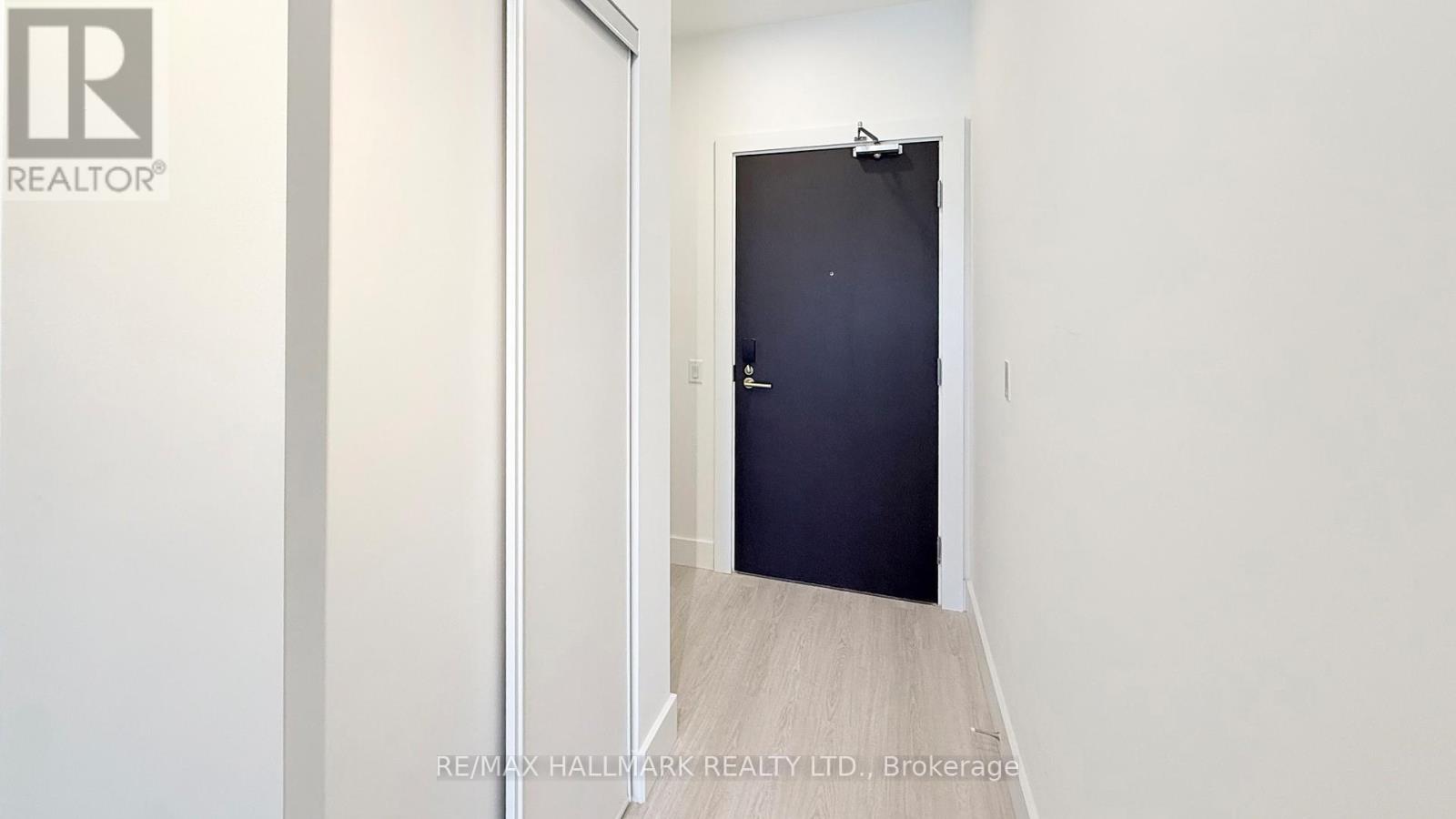 708 - 6 Greenbriar Road, Toronto, Ontario  M2K 0H6 - Photo 3 - C12596378
