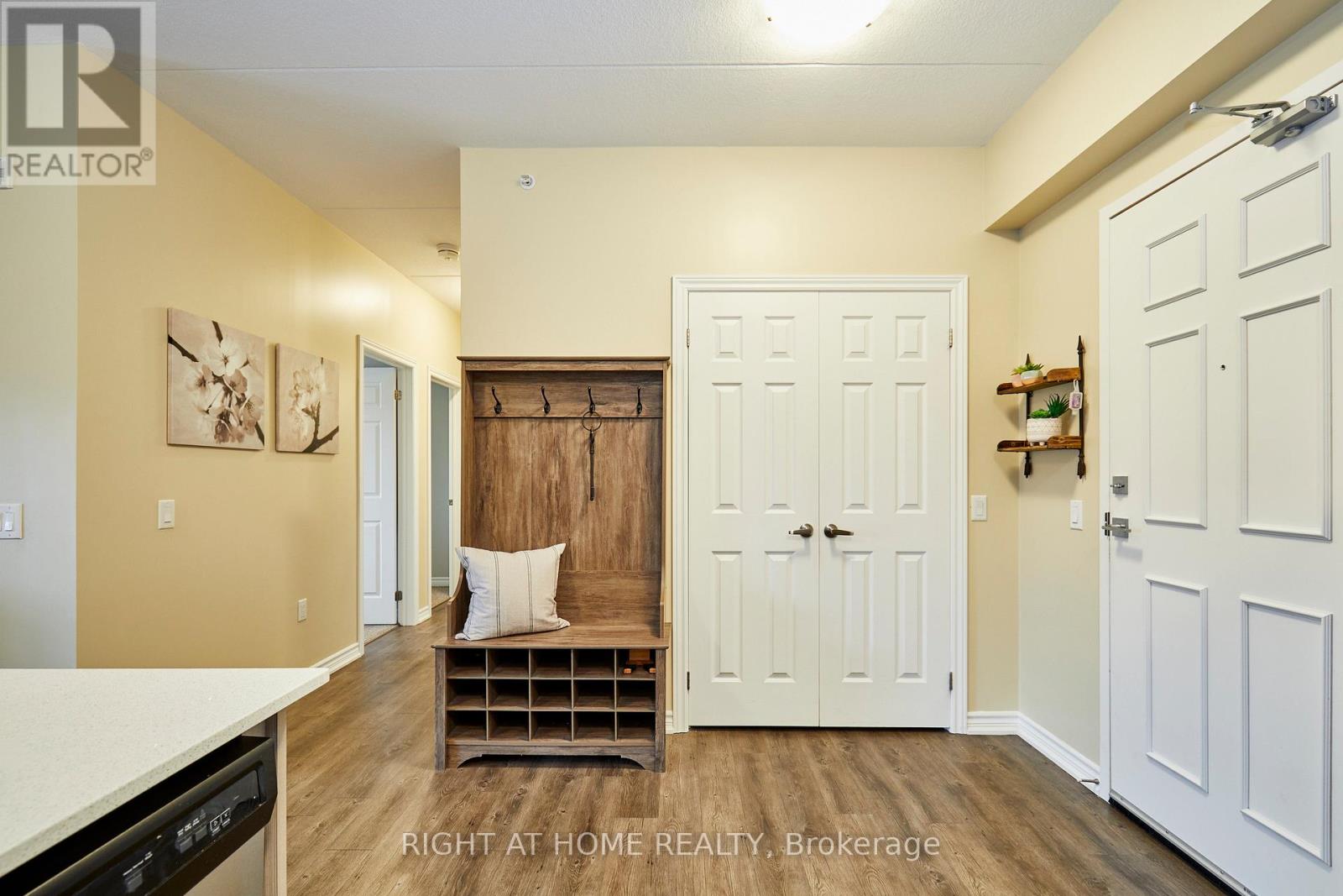 201 - 290 Liberty Street N, Clarington, Ontario  L1C 0V5 - Photo 12 - E12596370