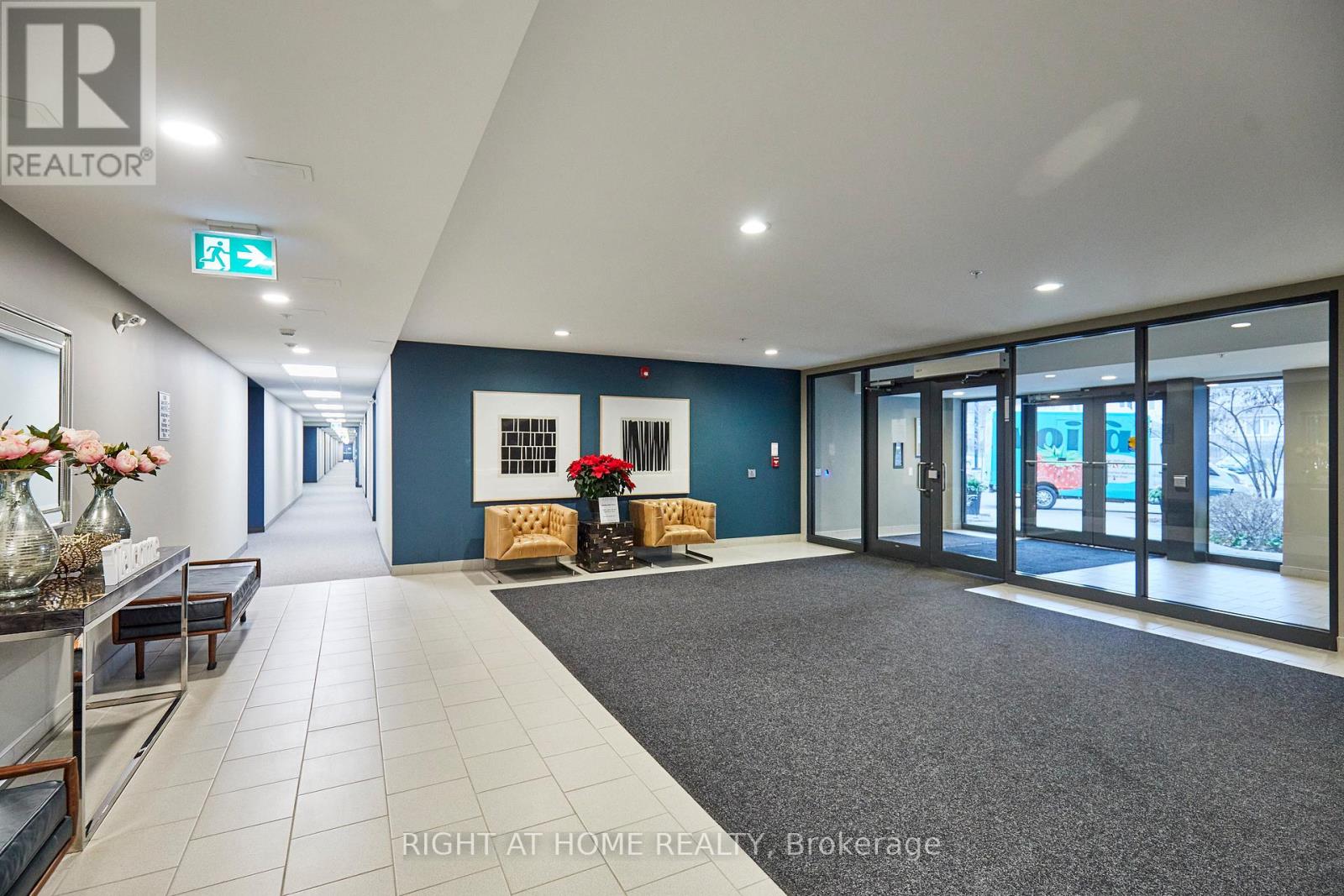 201 - 290 Liberty Street N, Clarington, Ontario  L1C 0V5 - Photo 4 - E12596370